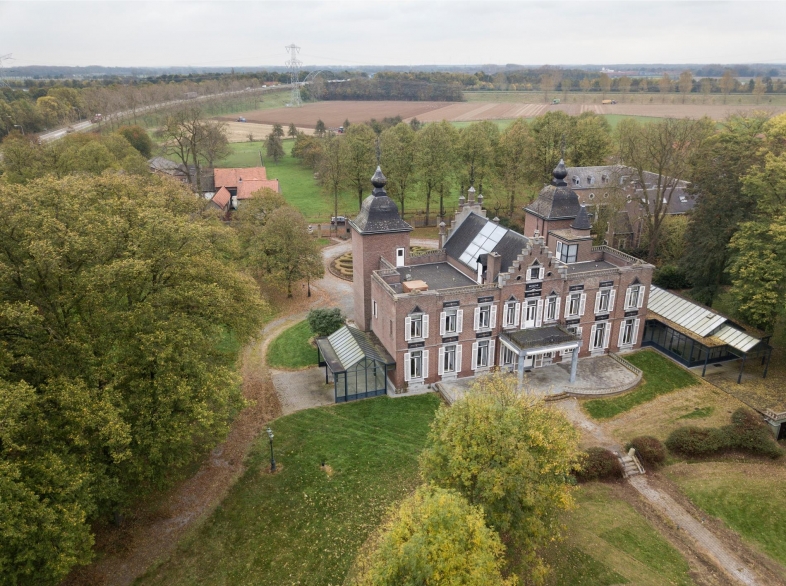 Lanterdijk 6, ROOSTEREN