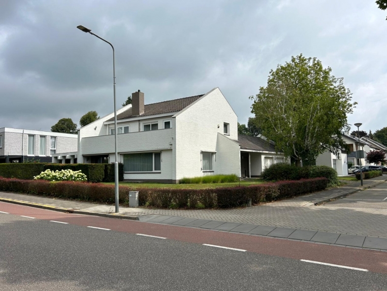 Prins Willem-Alexanderlaan 1, VALKENBURG